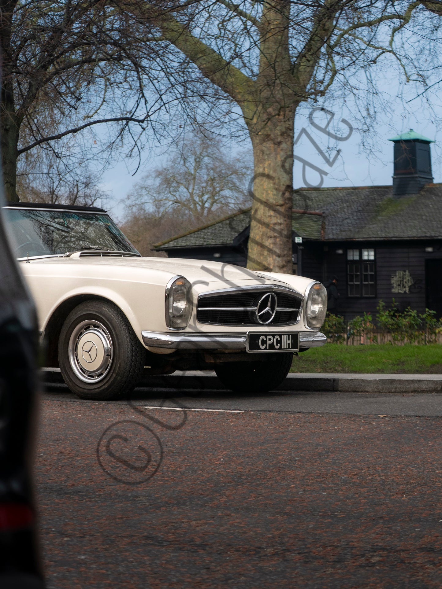 Ultimate Class: Mercedes-Benz 280SL Pagoda